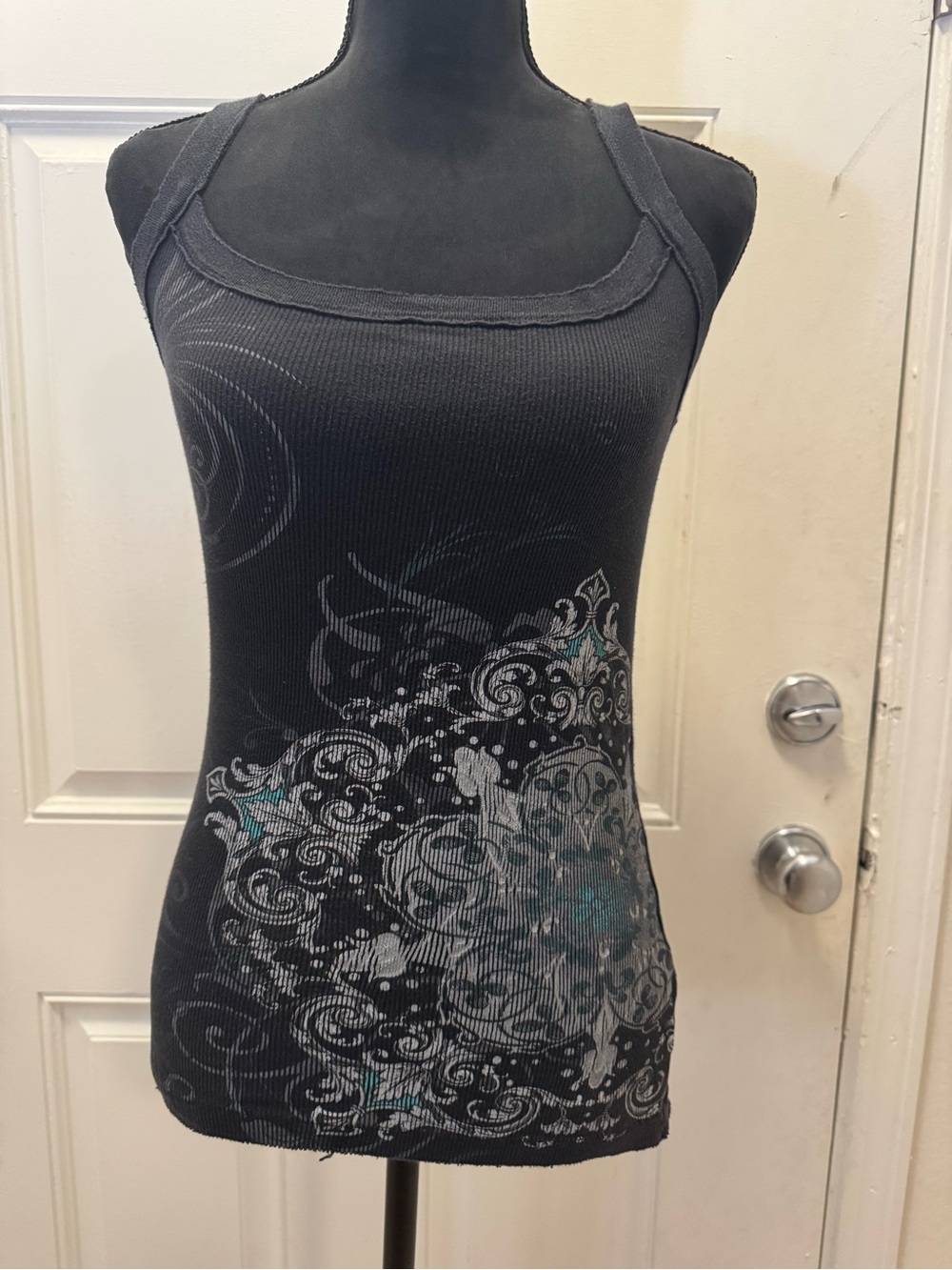 Mudd Black Ribbed Tank with Teal and Gray Graphic 0565